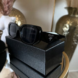 Prissy sunglasses